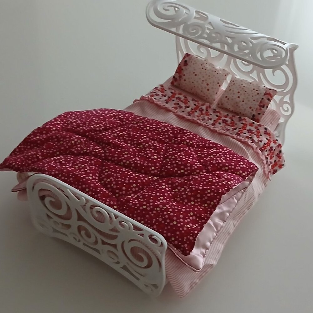 Barbie & other 12" Dolls Fancy White Bed and Bedding Set